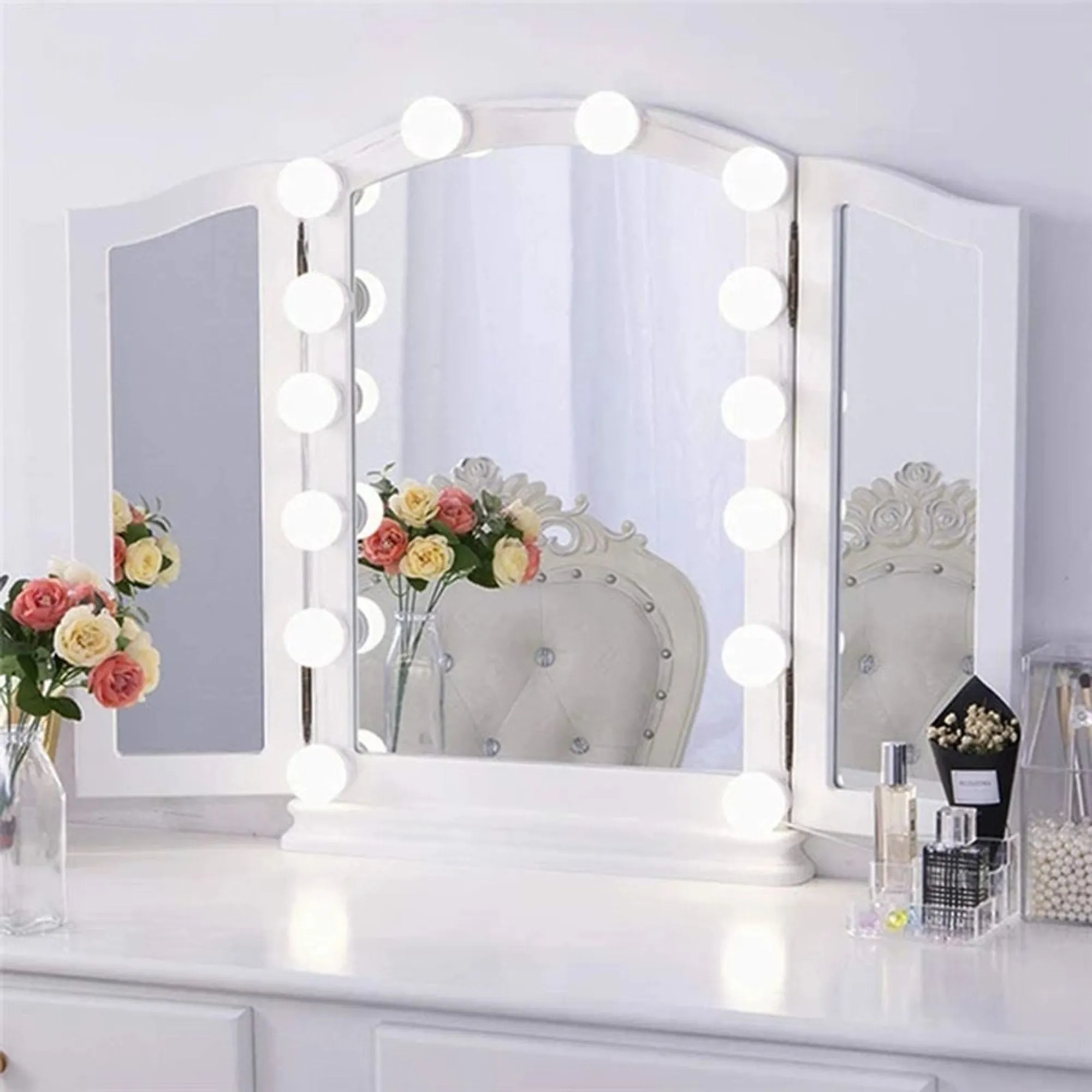 Boahaus Hollywood Light Bulbs – 14 Dimmable LED Bulbs | Professional Makeup Lighting