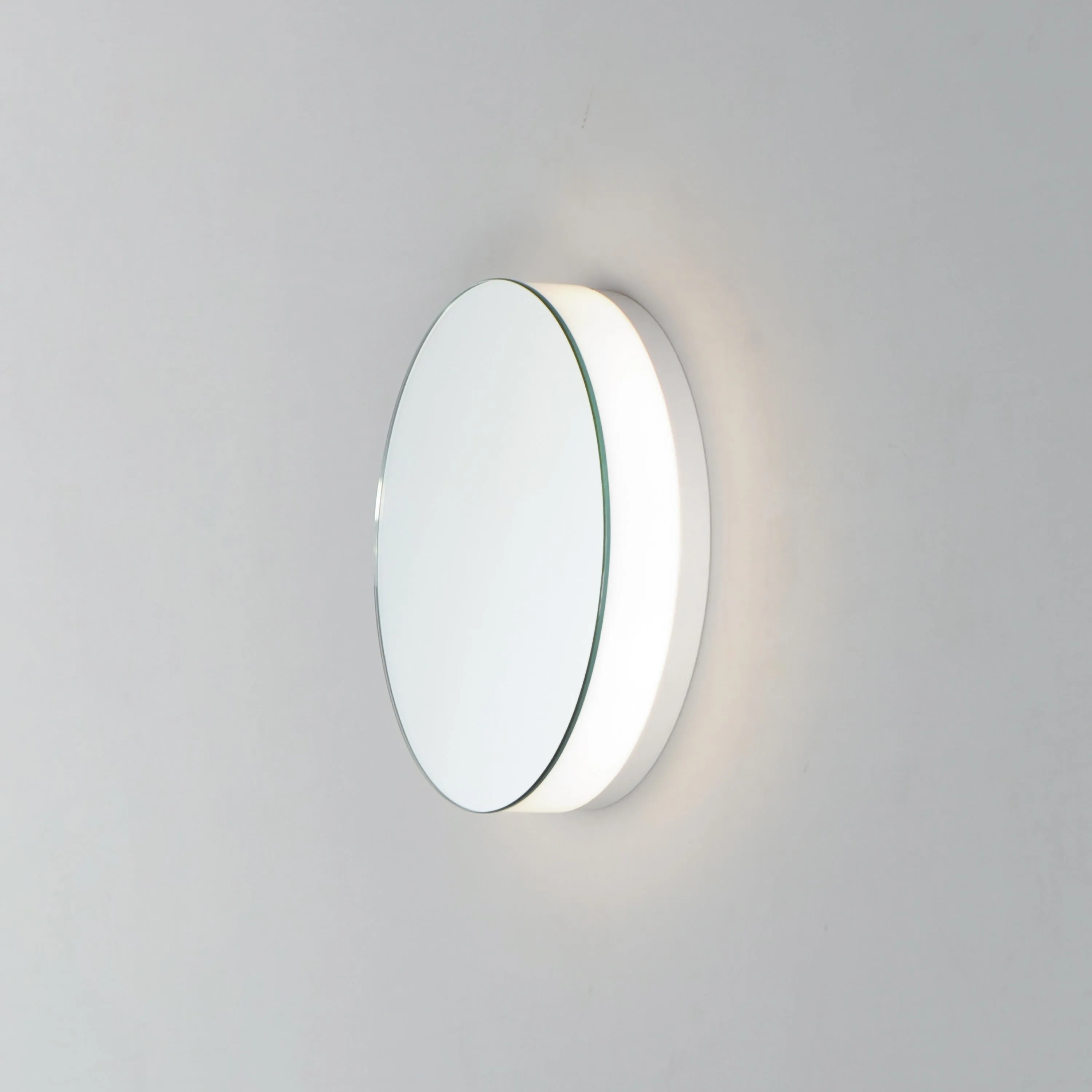 Embosse 8" Round LED Wall Sconce CCT Select