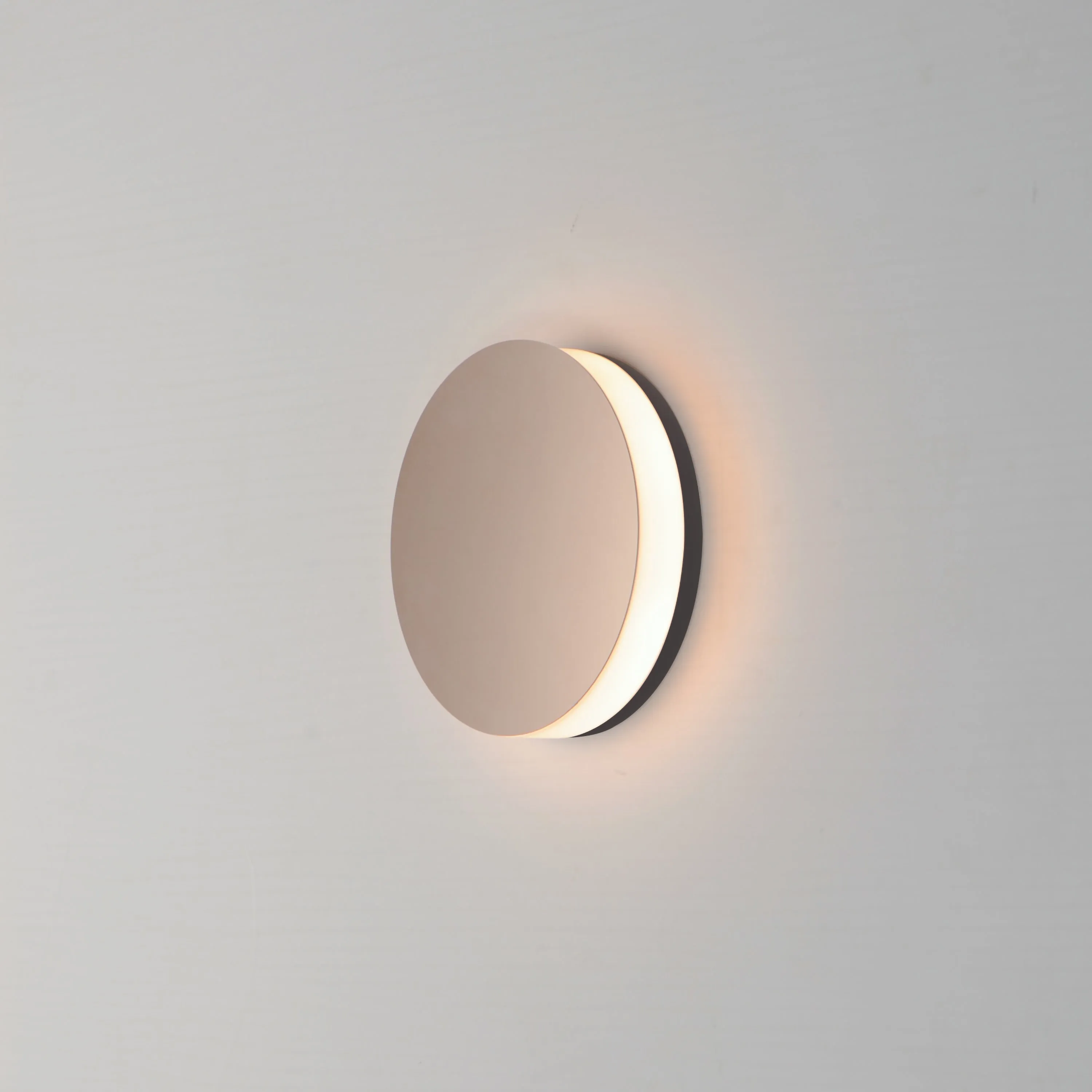 Embosse 8" Round LED Wall Sconce CCT Select