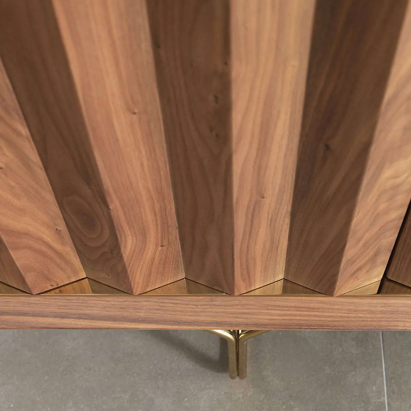 Ginda Sideboard And Mirror Ginda009