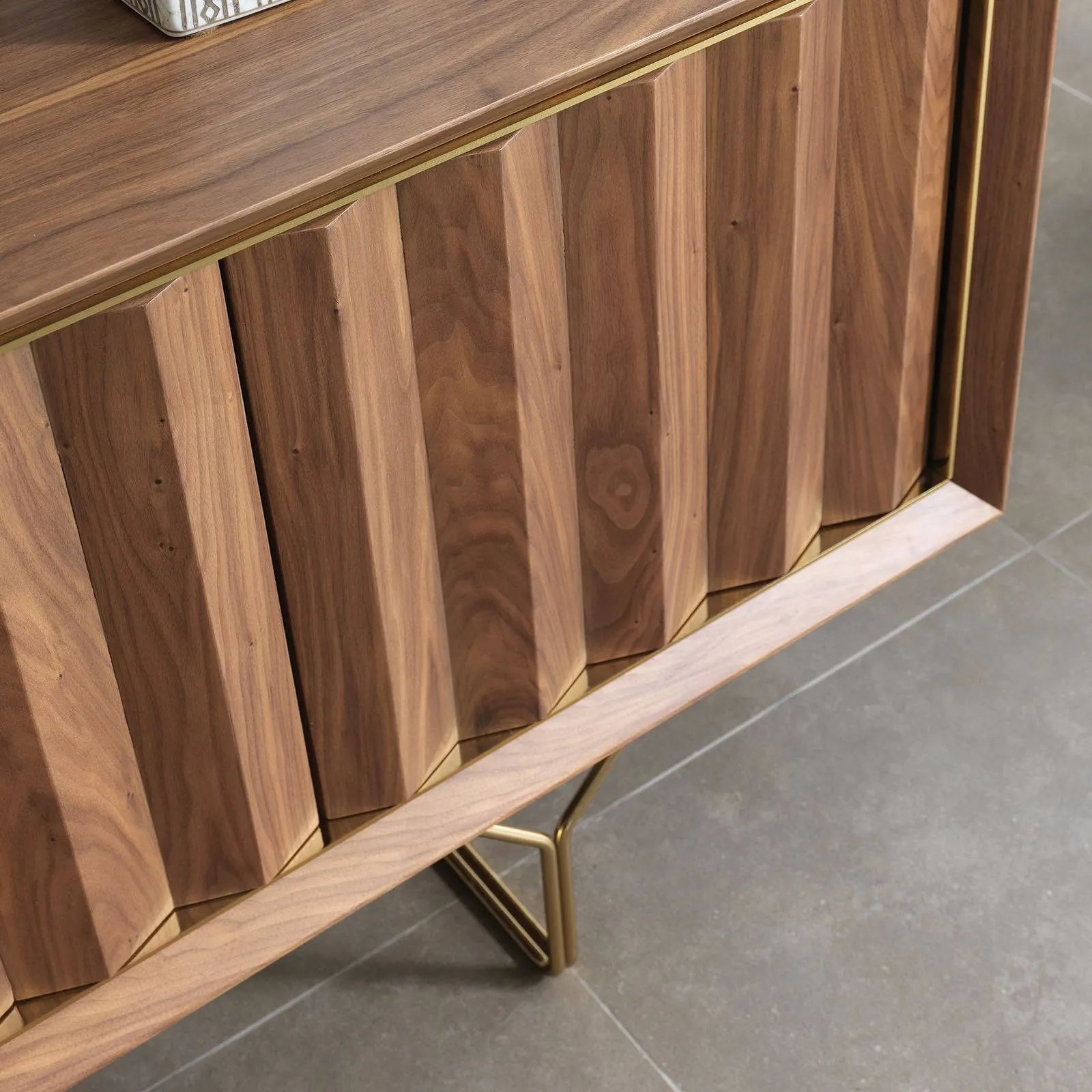 Ginda Sideboard And Mirror Ginda009