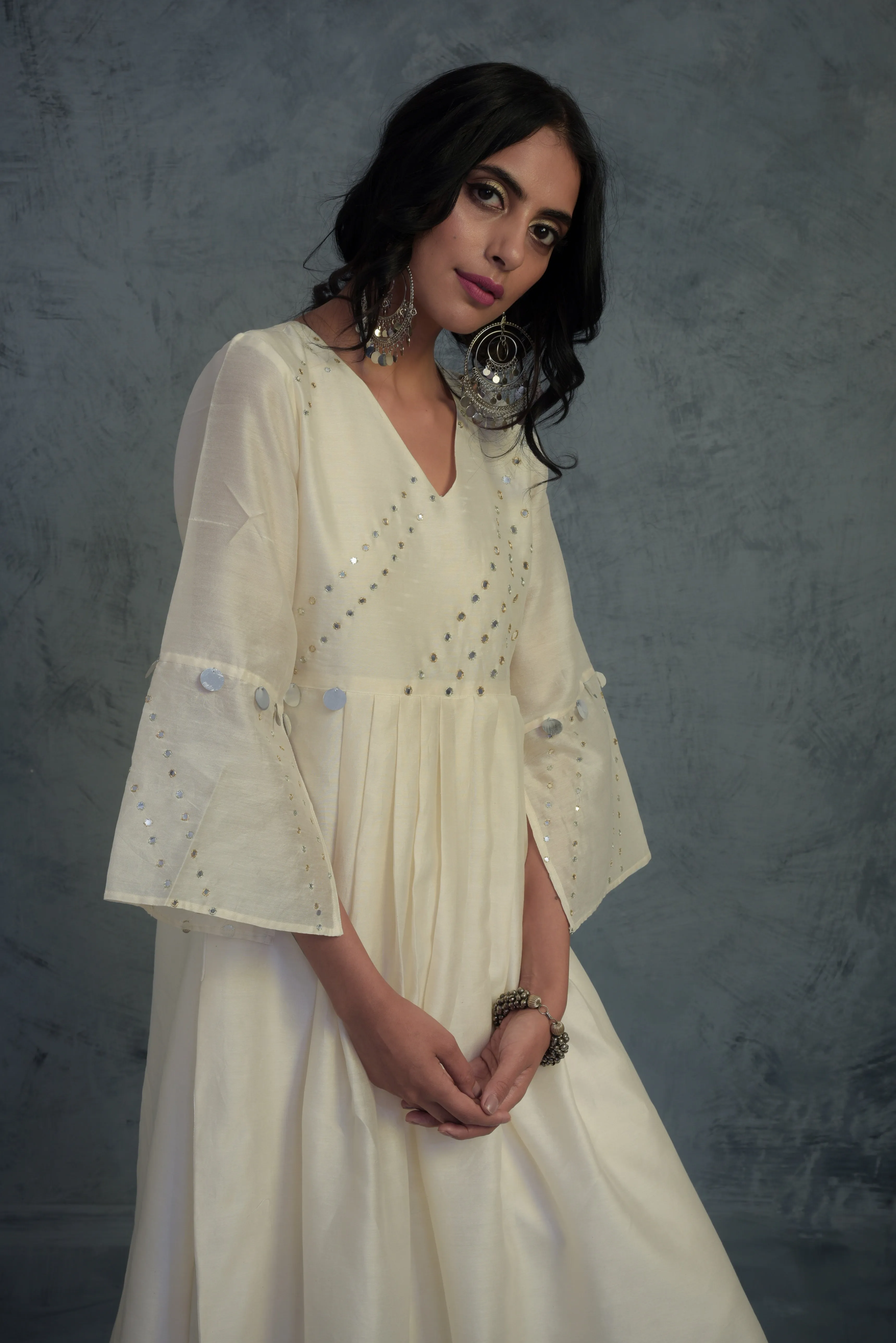 Off-white Bell Sleeves Kurta Set