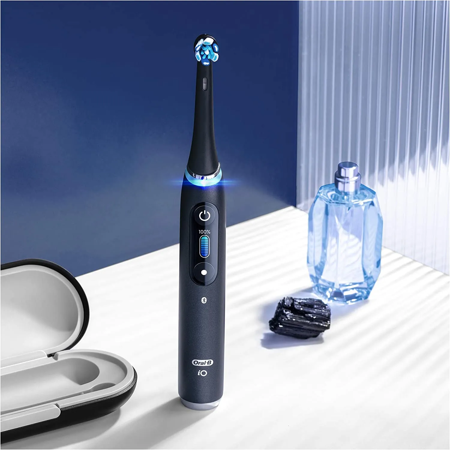 Oral-B iO Ultimate Clean Replacement Toothbrush Heads, Pack of 4
