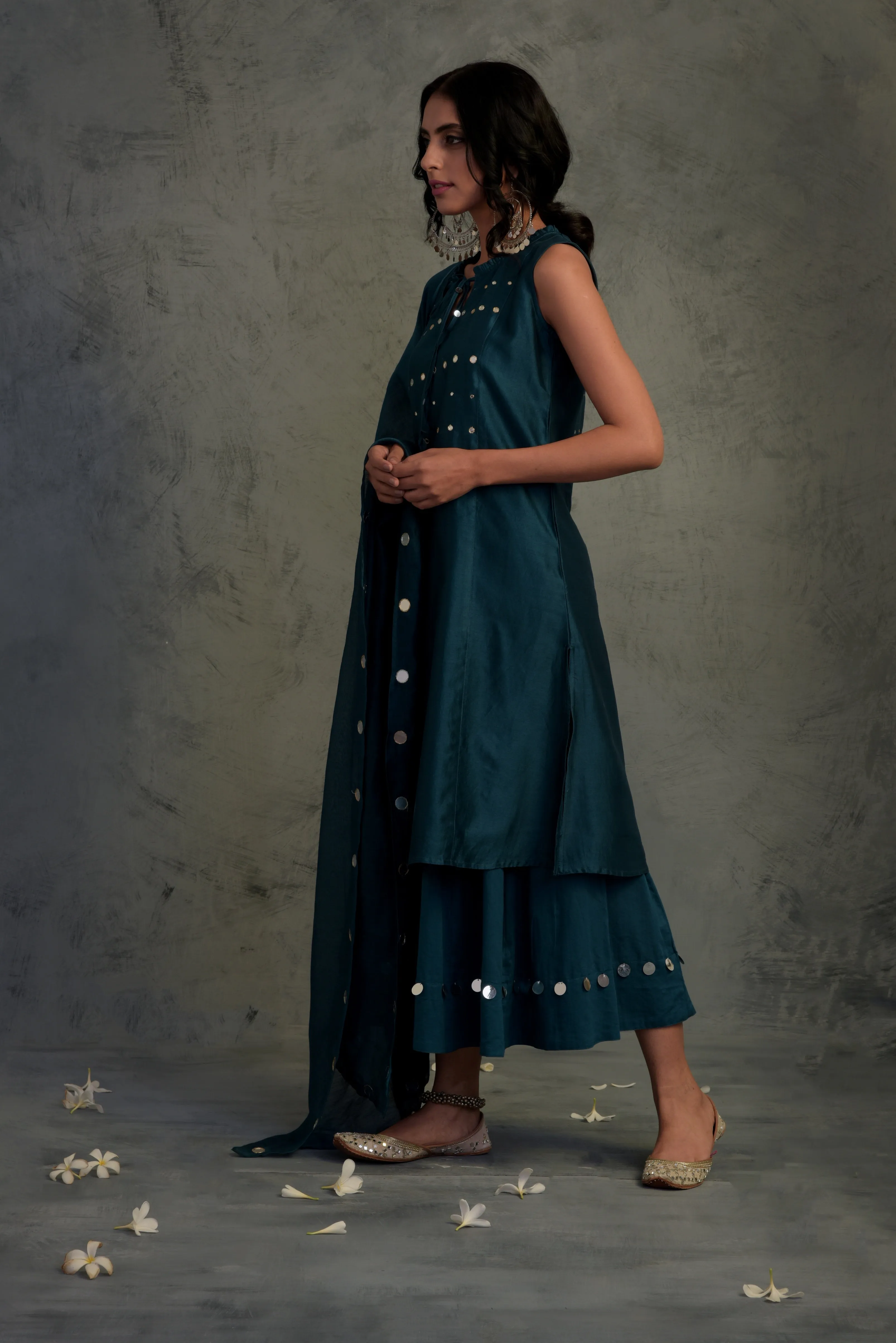 Teal Blue Sleeveless Kurta Set